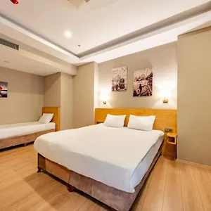 3* Oda ve Kahvaltı Beyoglu Mls